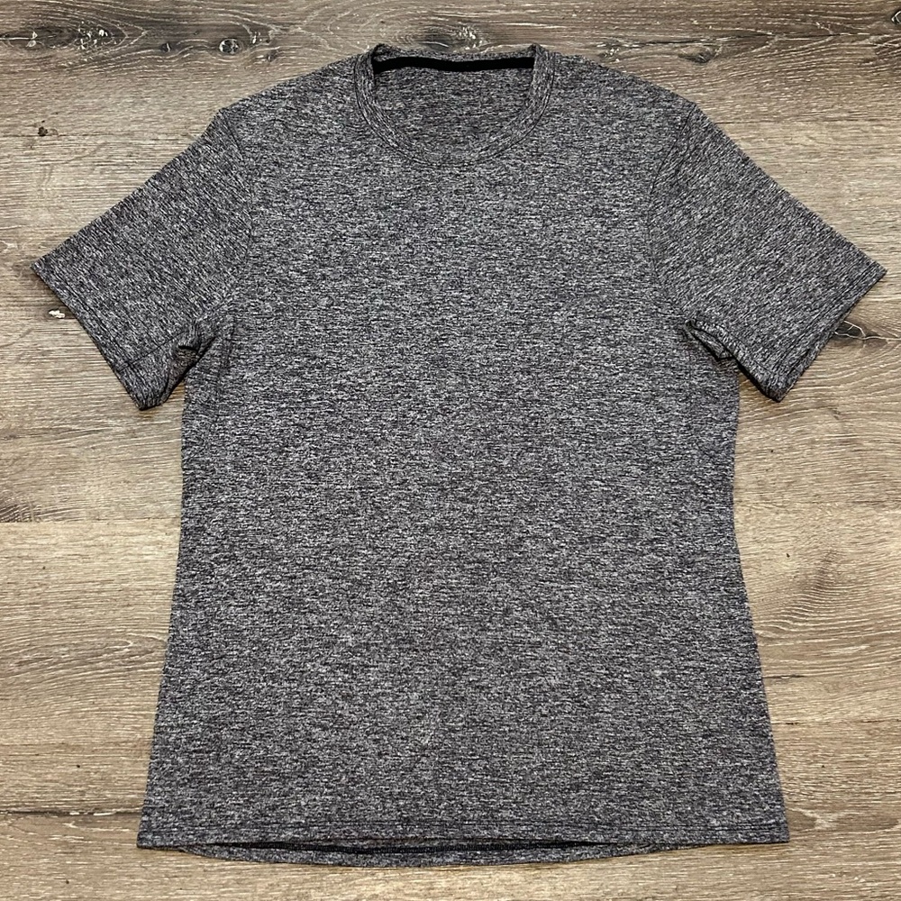 Lululemon Athletica Men’s Grey Short-Sleeve Athletic T-Shirt Size Medium 3M